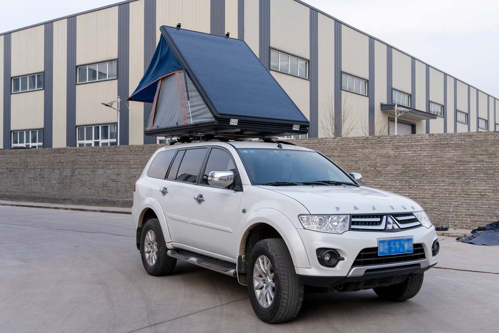 Aluminum Shell Roof Top Tent(2 people) Aluminum Shell Roof Top Tent(2 people)