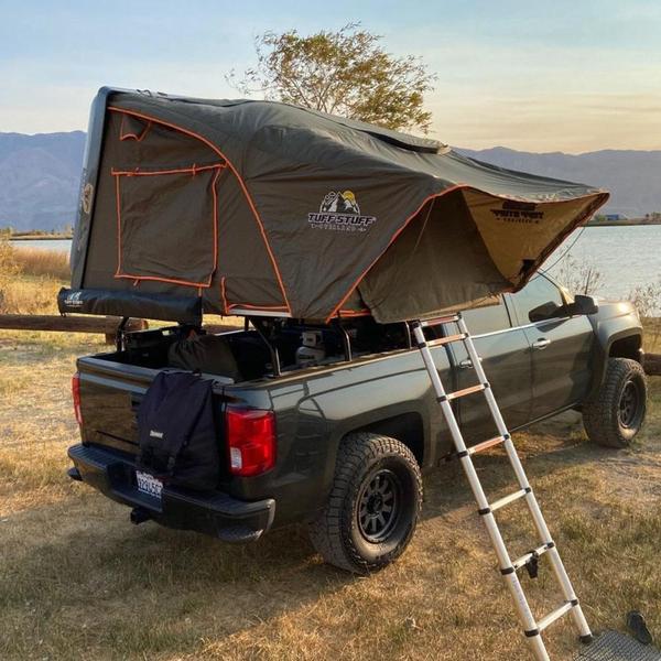 This tent allows a family of four to sleep comfortably, and there are many windows to see our amazing wilderness. After the ultra-comfortable mattress is opened, there is a lot of space in the tent, allowing you to sleep peacefully all night.